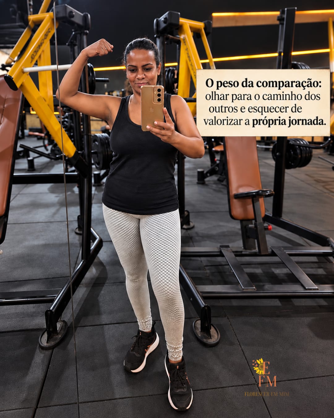 Danielle Casemiro na academia. Texto da arte: O peso da comparação: olhar para o caminho dos outros e esquecer de valorizar a própria jornada.